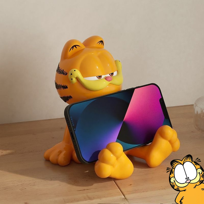 Home Decor Solution - Garfield anime cartoon cute doll plush